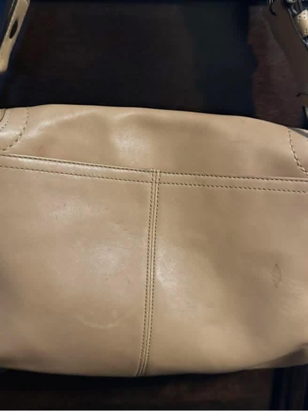 Leather Shoulder Bag in Tan - Classic Women's Handbag - Picture 2 of 3